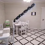 Pogar White 山林小屋 *