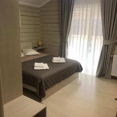 Gerendaház Pogar White Szlavszke